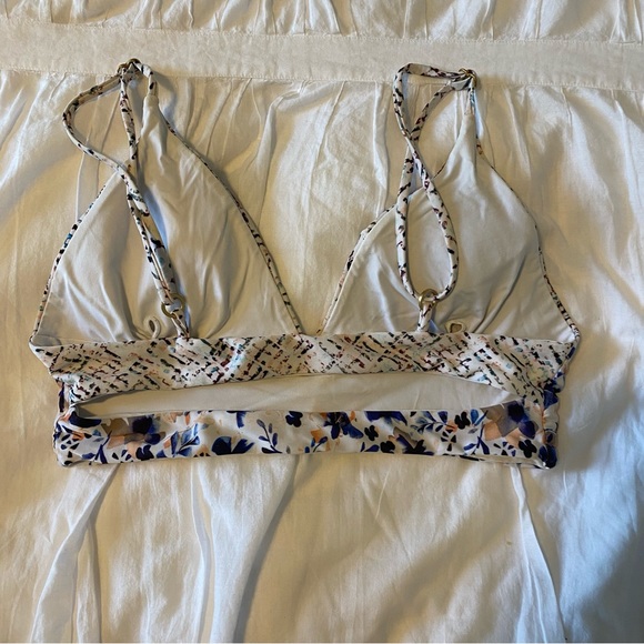 Patterned Bikini Top - Picture 3 of 3